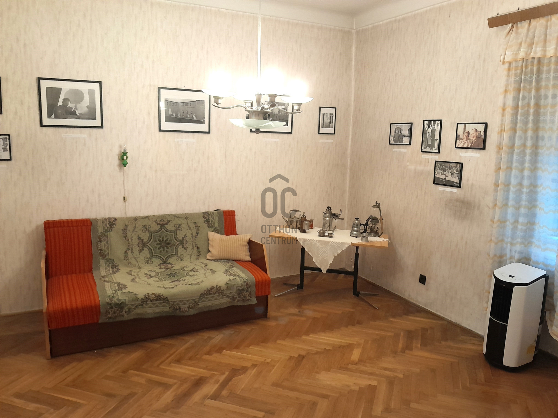 Gallery zoom image