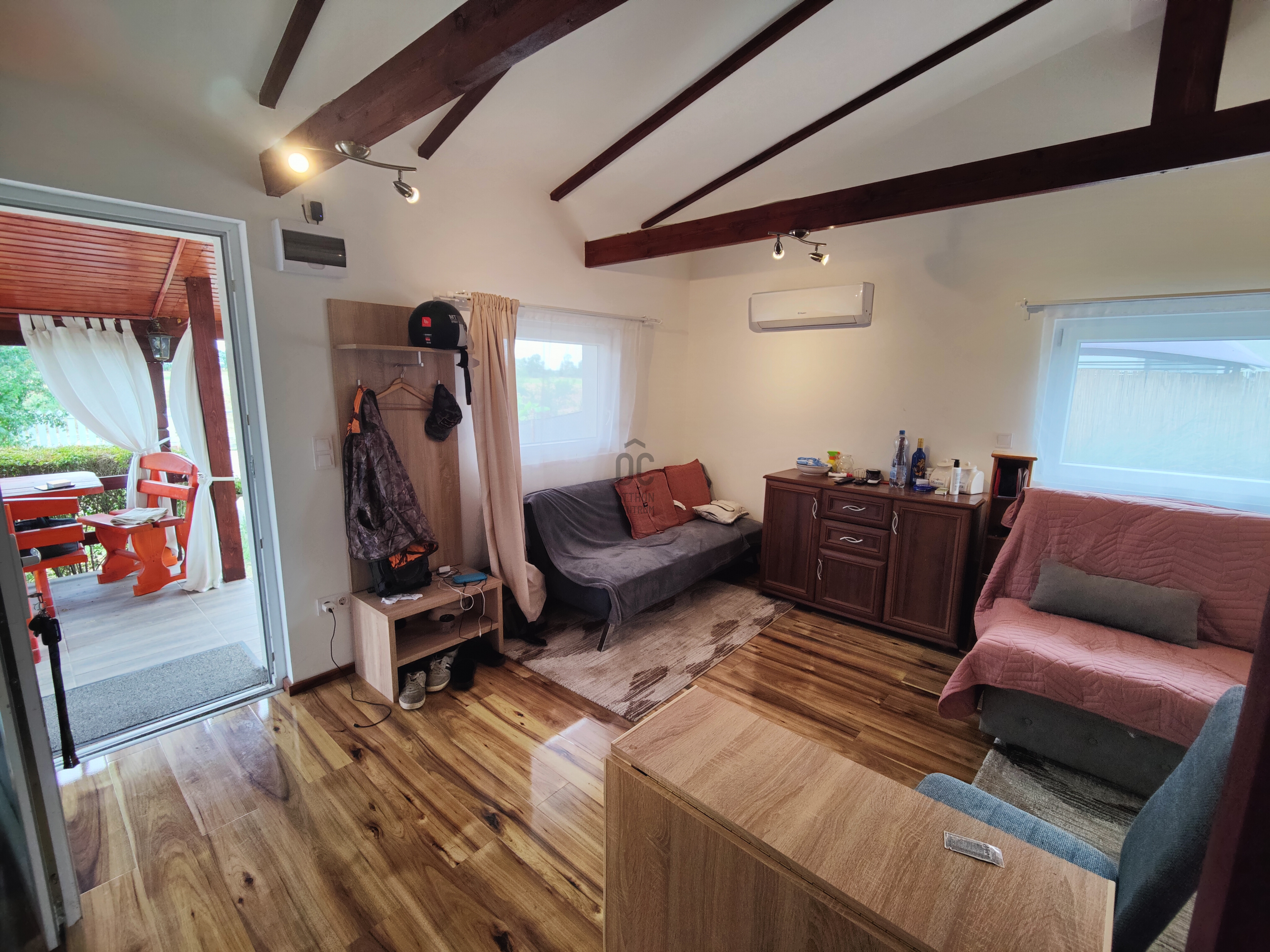 Gallery zoom image