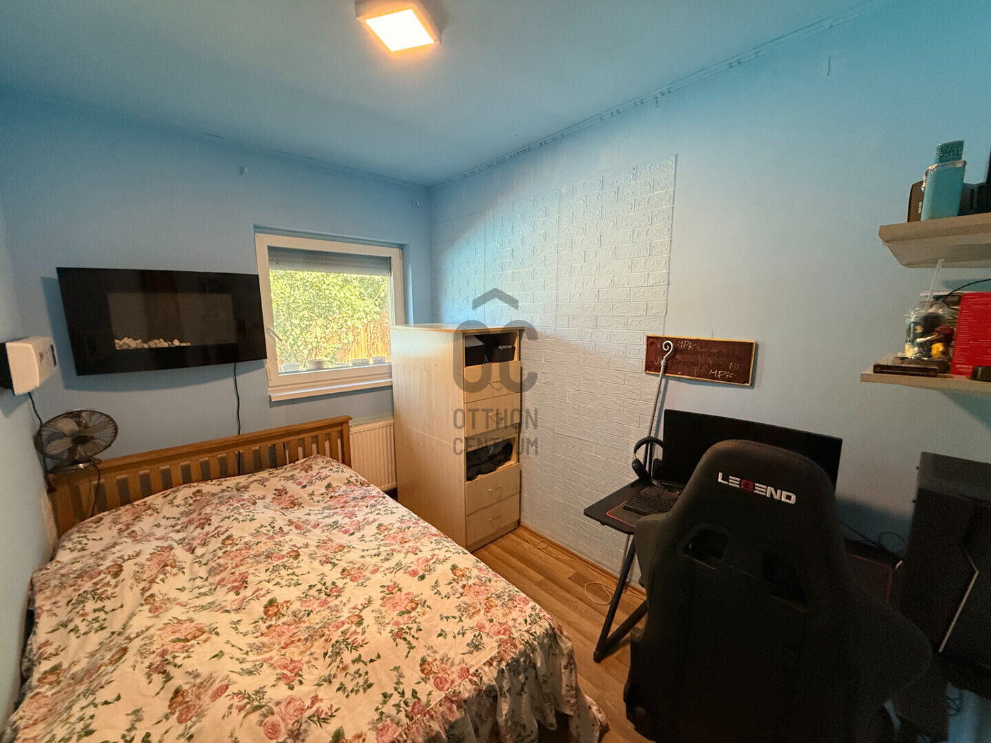 Gallery zoom image