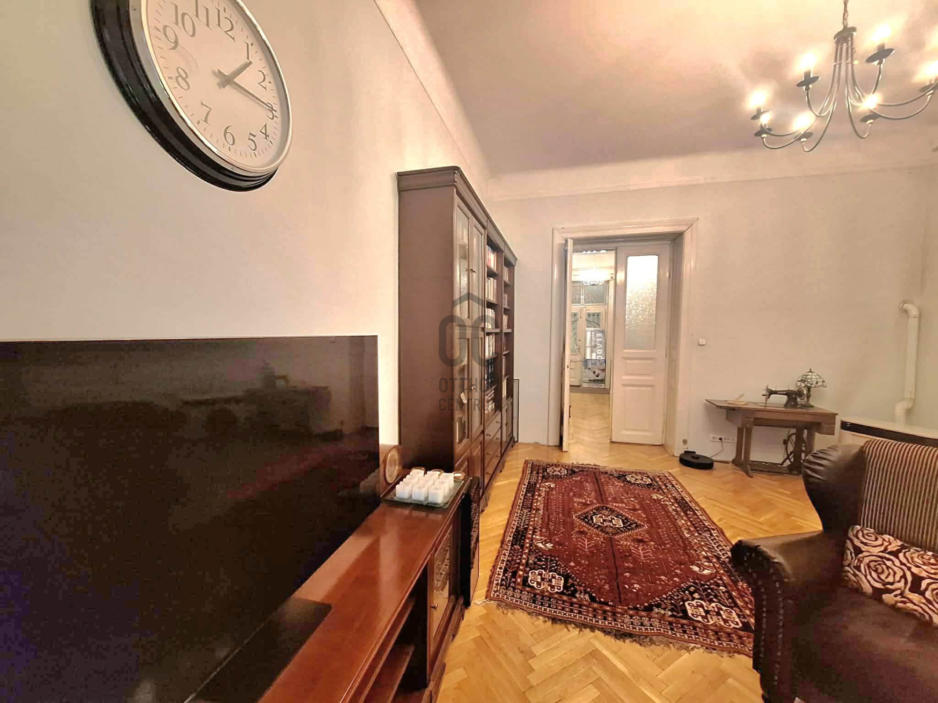 Gallery zoom image