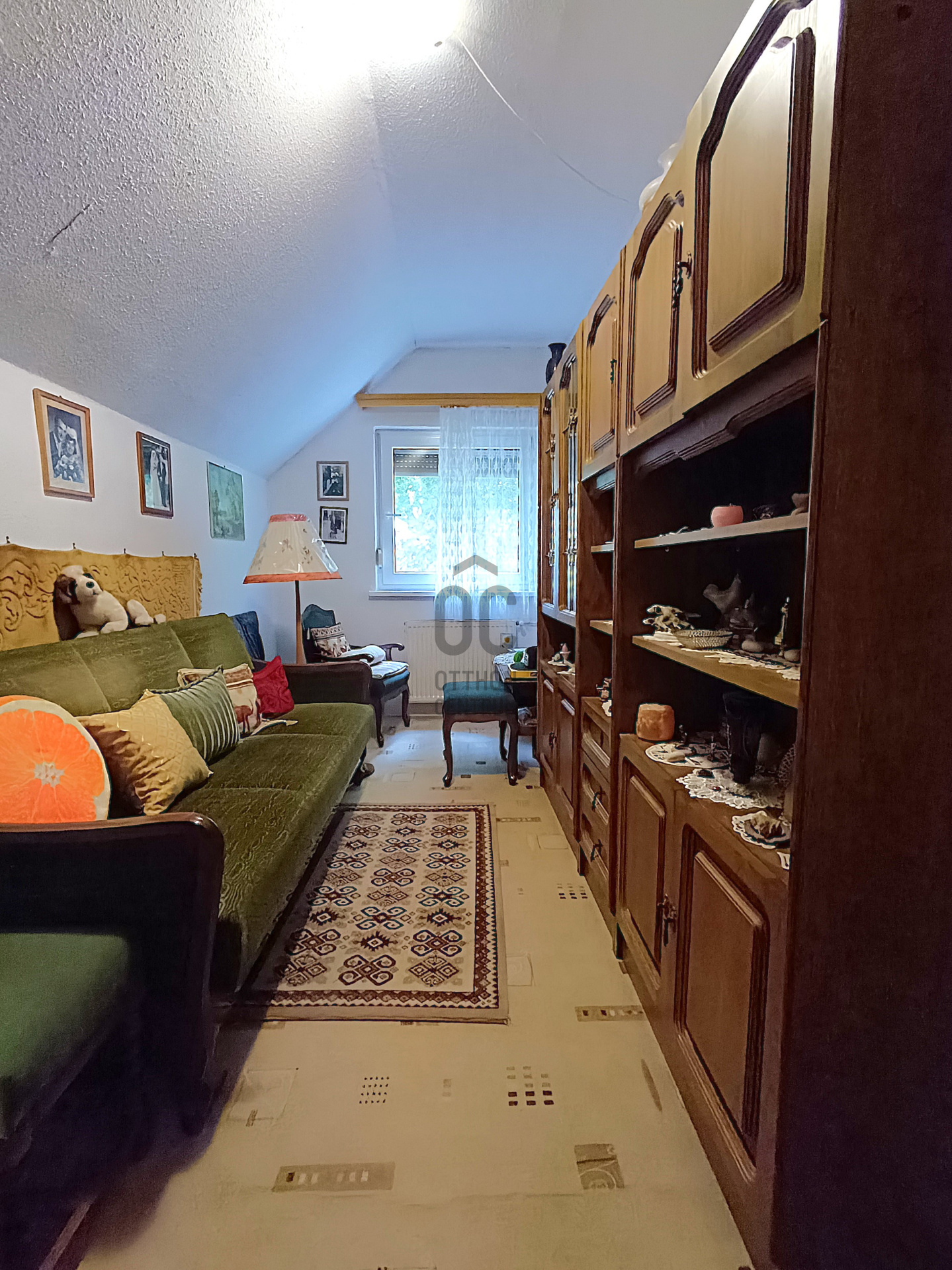 Gallery zoom image