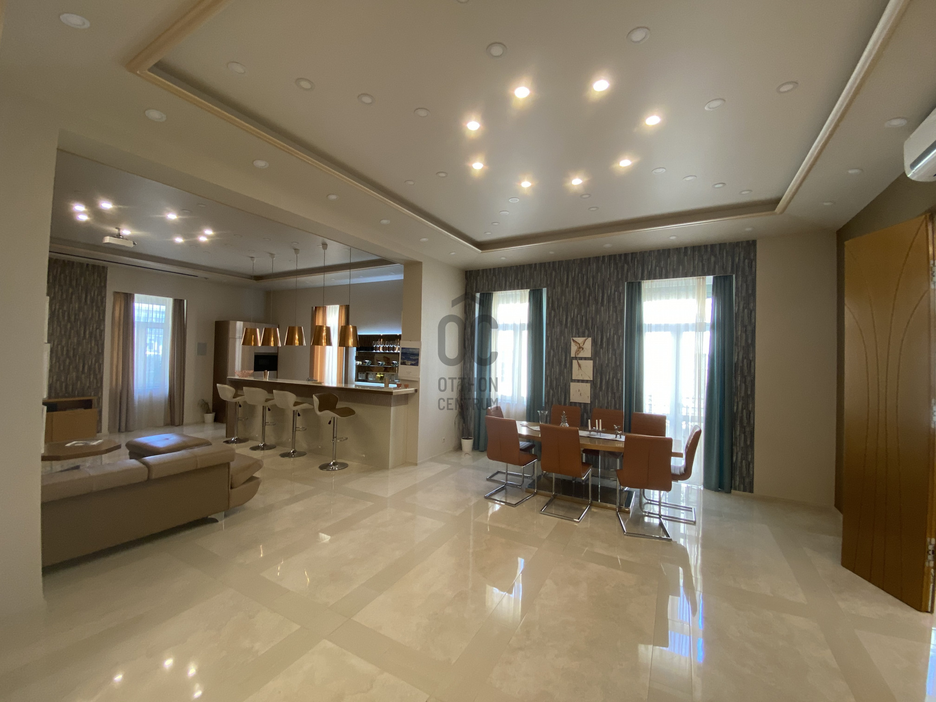 Gallery zoom image