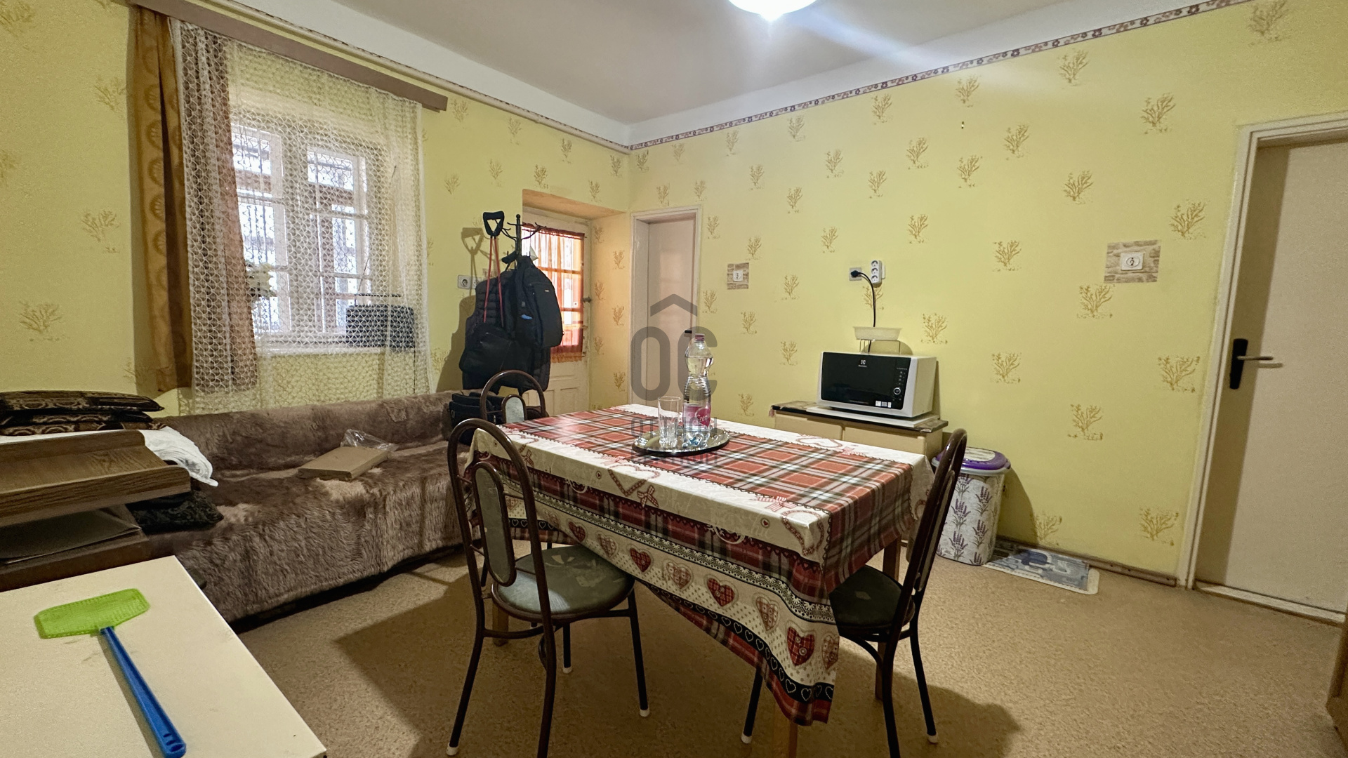 Gallery zoom image