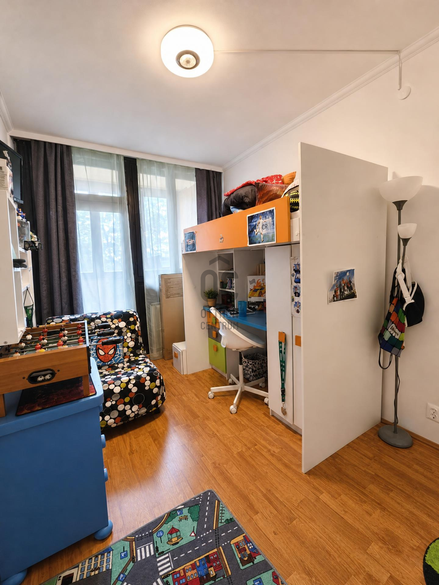Gallery zoom image