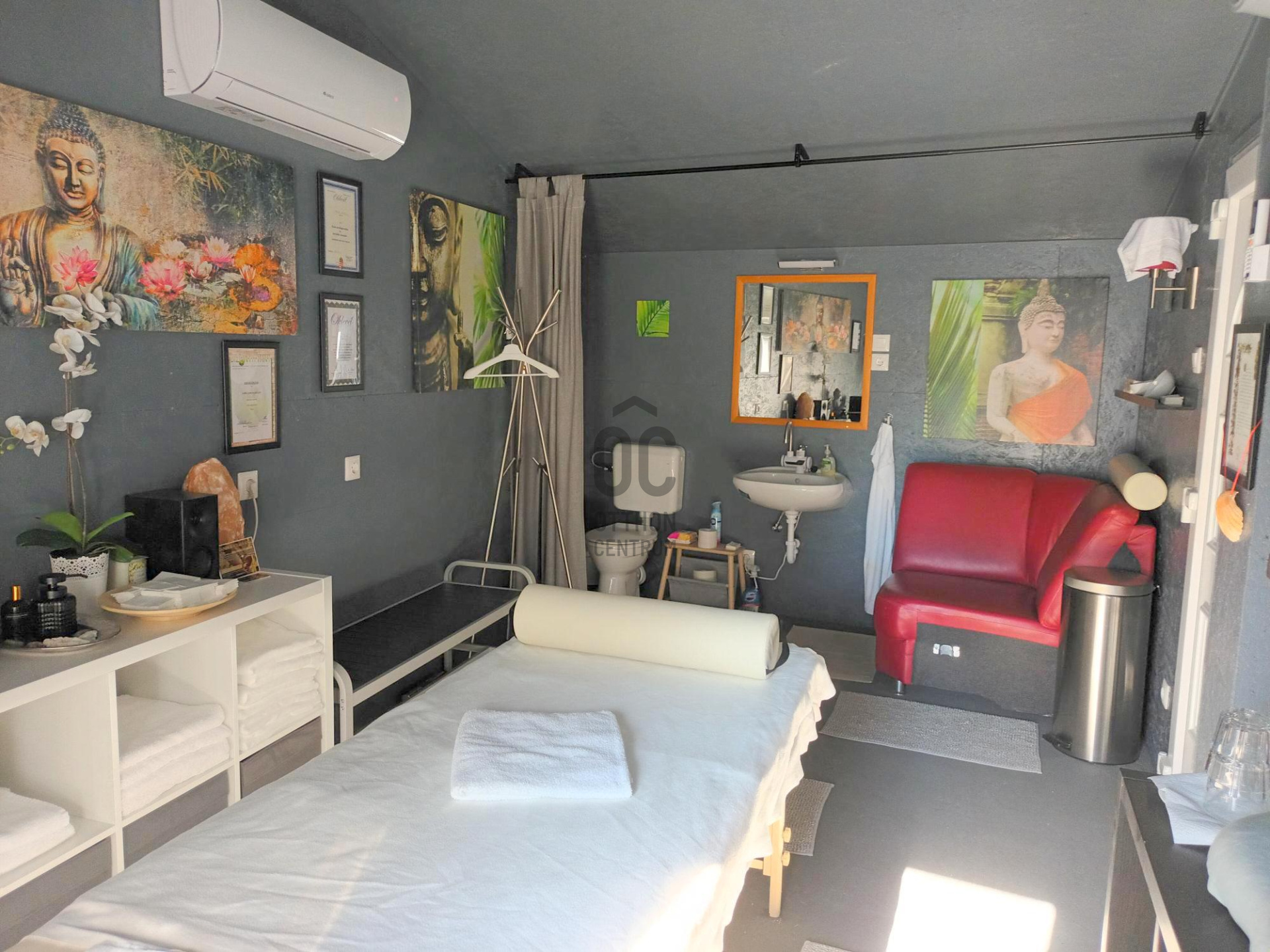 Gallery zoom image