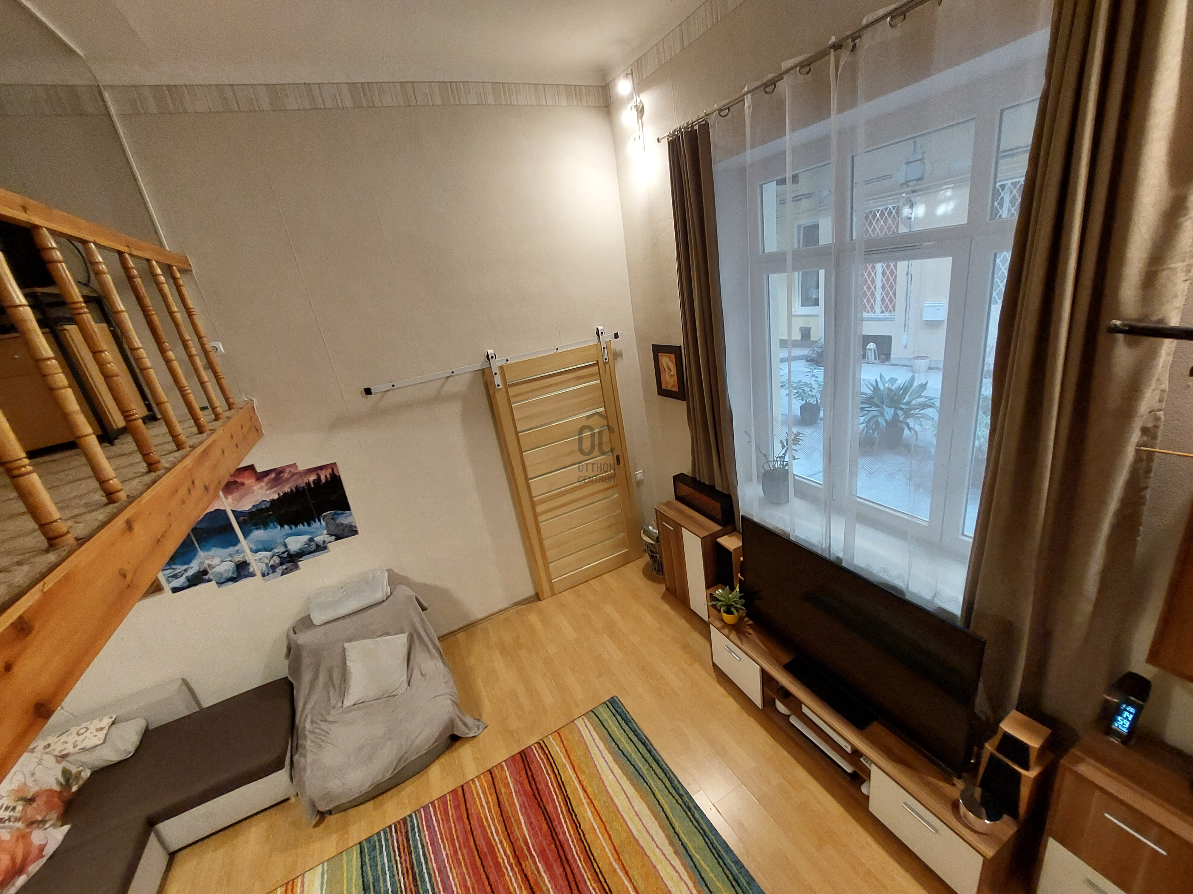Gallery zoom image