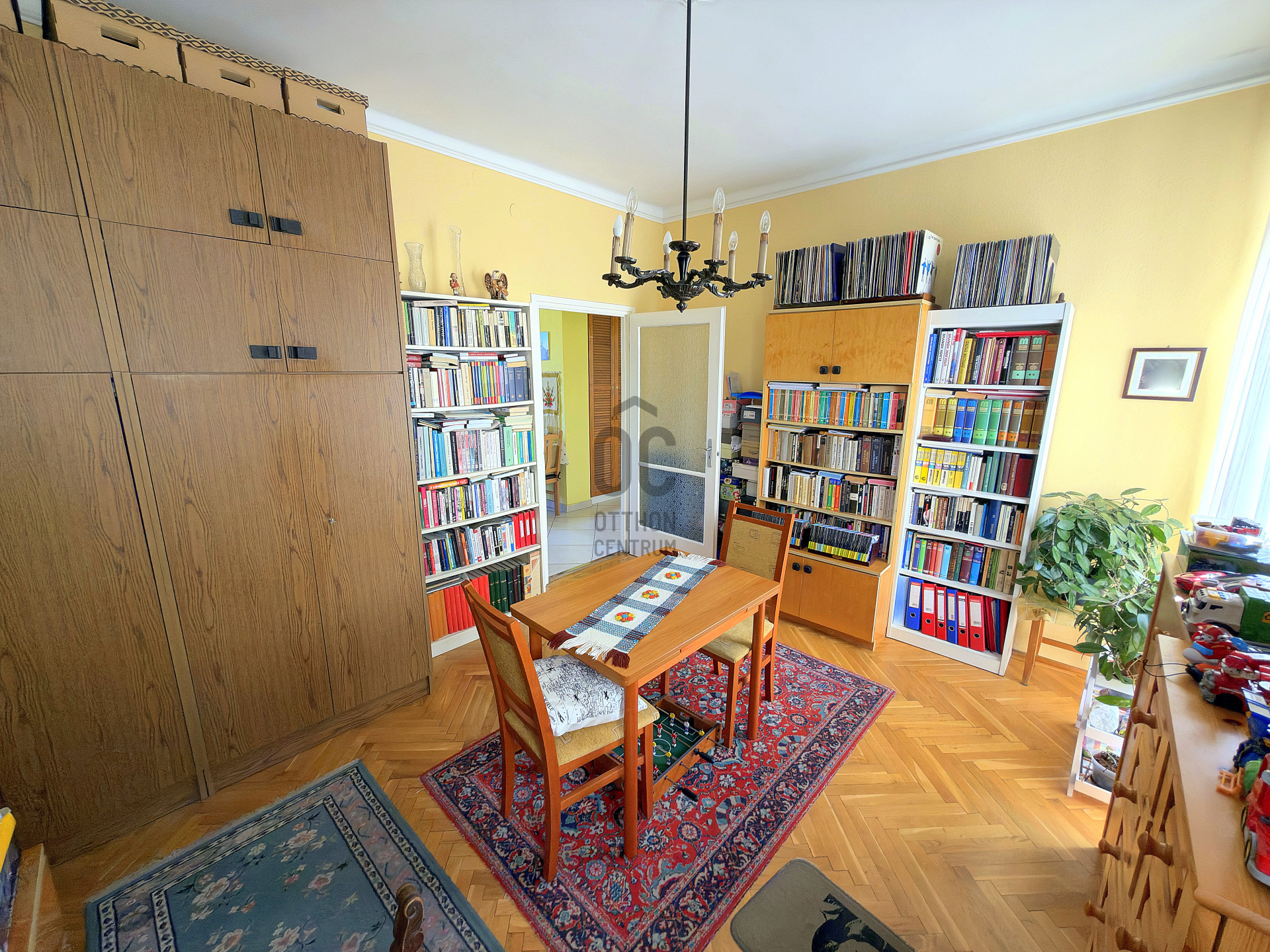 Gallery zoom image