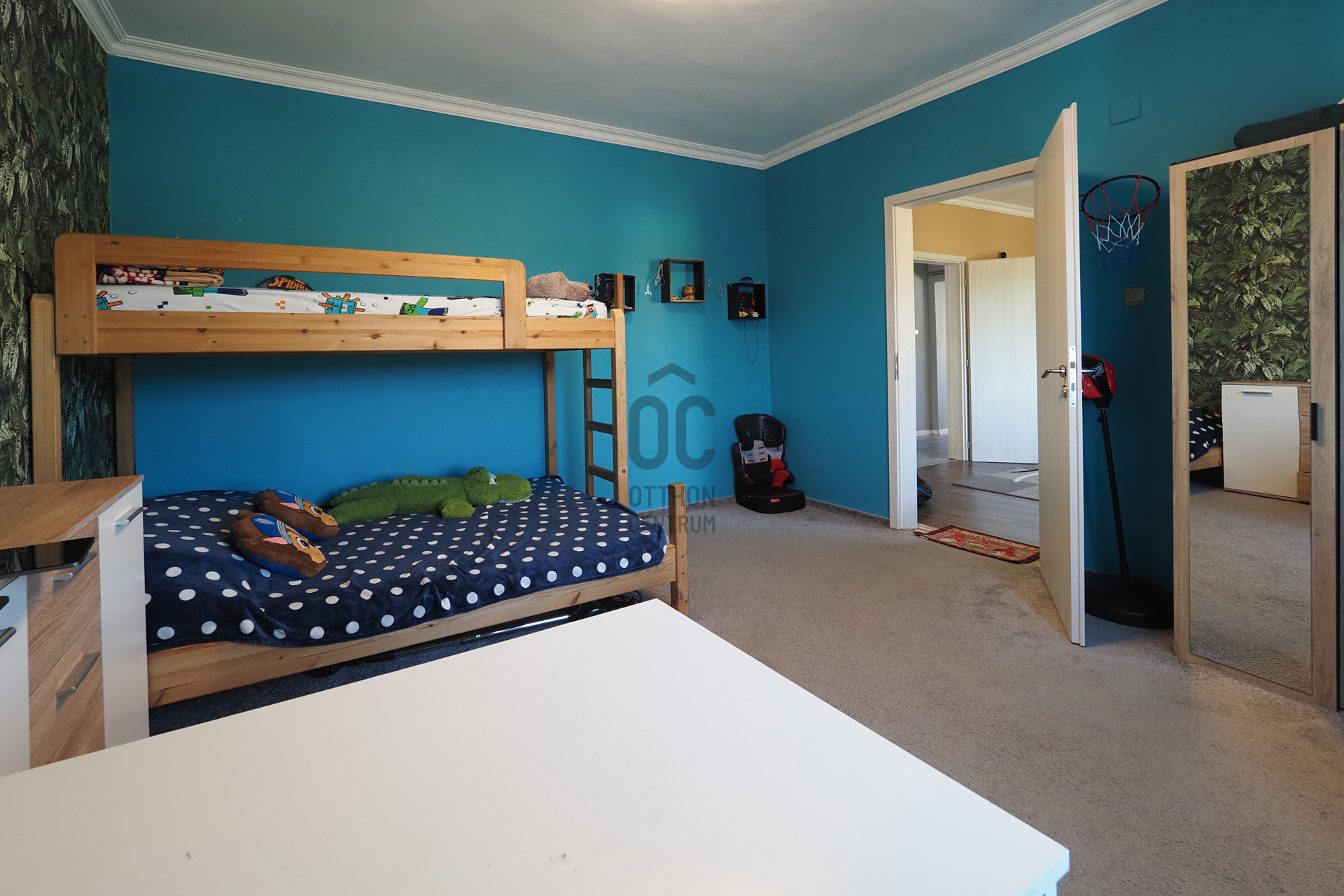 Gallery zoom image
