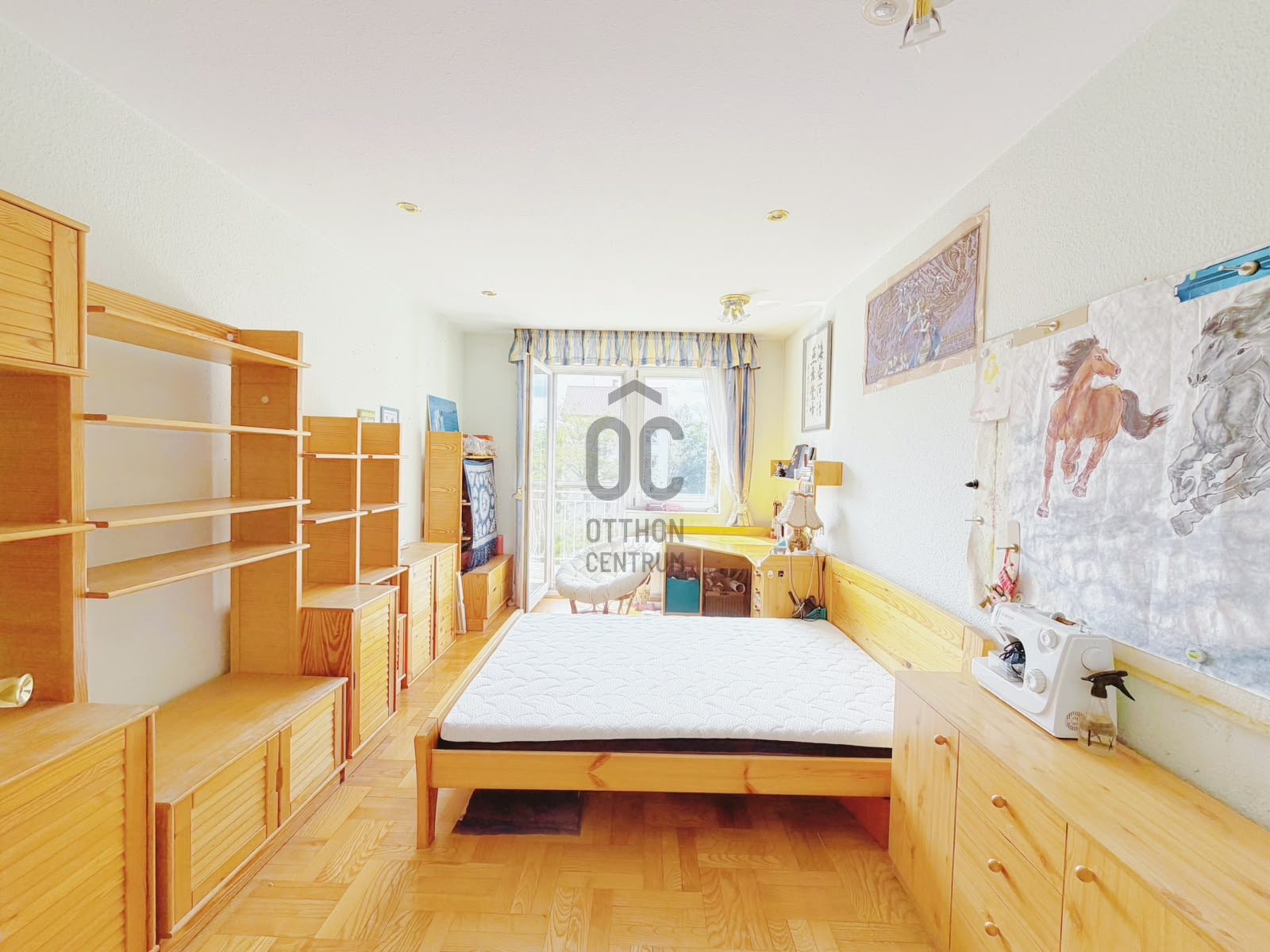 Gallery zoom image