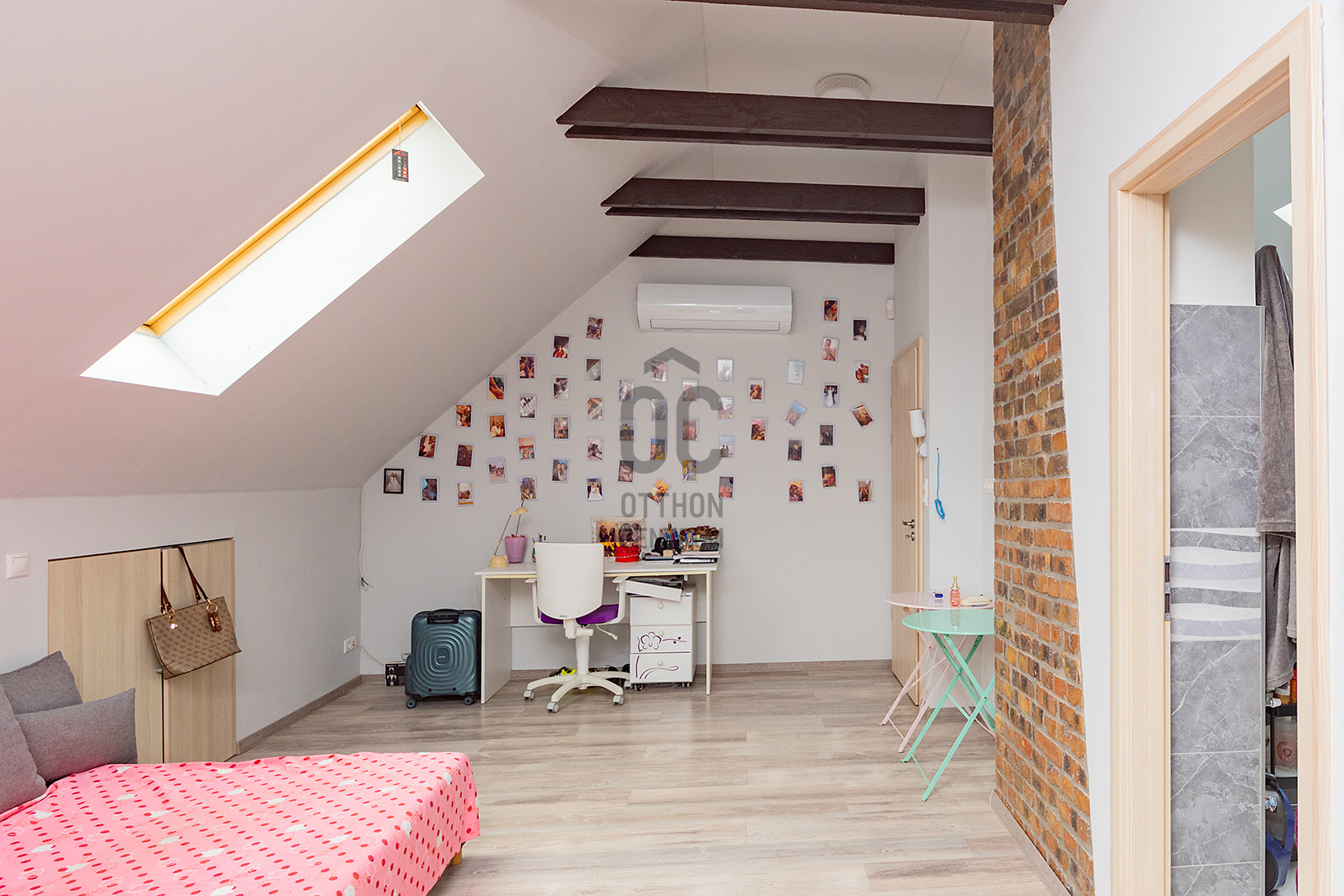 Gallery zoom image